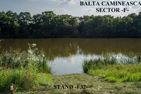 Stand F32