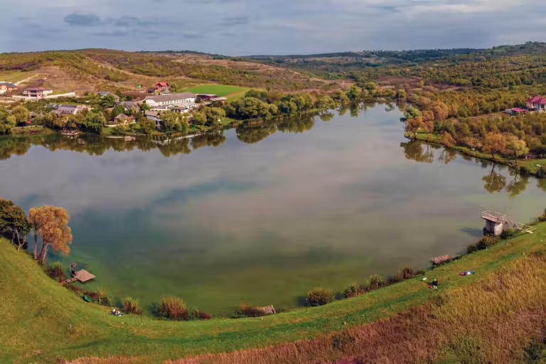 Lacul Hanul Pescarilor