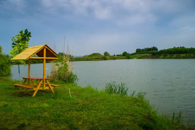 Lacul La Noroc